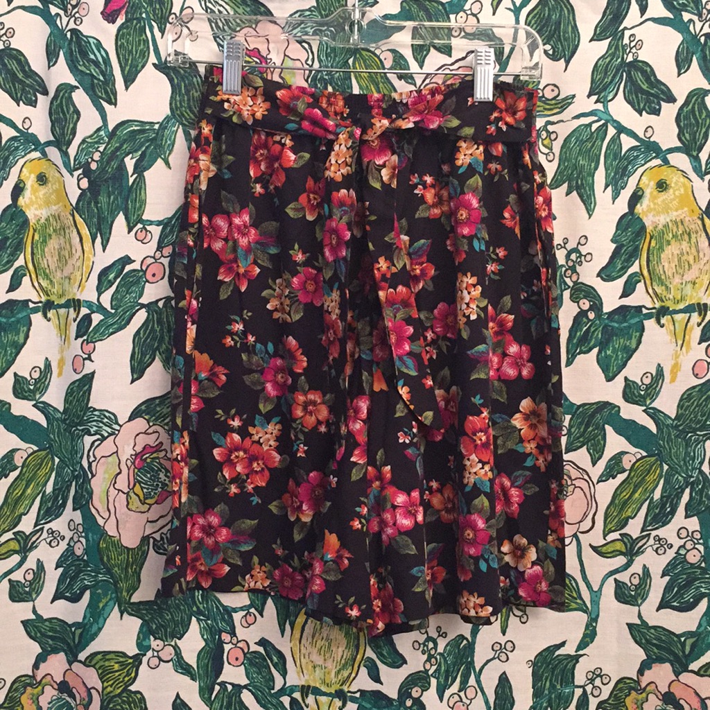 Vintage Cristin Stevens Floral Paper Bag Shorts